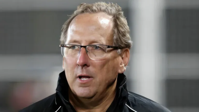 John Textor, do Botafogo, dispara contra goleiro do Brasileirão