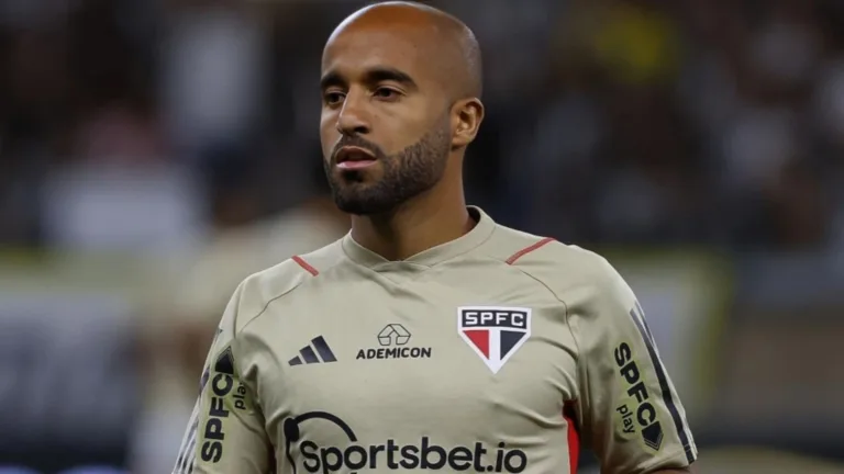 Lucas Moura, do SPFC, banca torcida que é diferente no Brasil: “Impressionante”