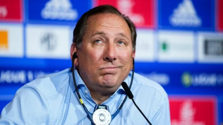 Lyon é punido com transfer ban e “rebaixamento provisório”; saiba mais