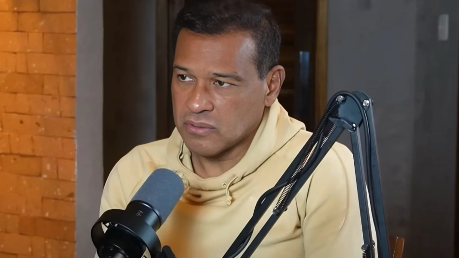 Muller aponta próximo técnico demitido no Brasil: “Infelizmente”