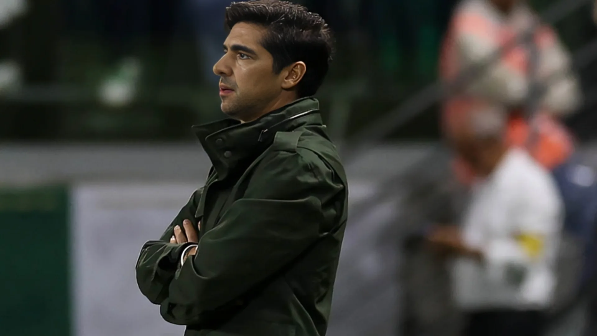 Abel Ferreira dá ‘ok’ e jogador deve deixar o Palmeiras em 2025