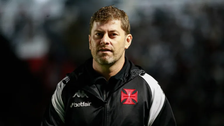 Rafael Paiva, do Vasco, aponta dois candidatos ao título do Brasileirão: “Estão brigando”