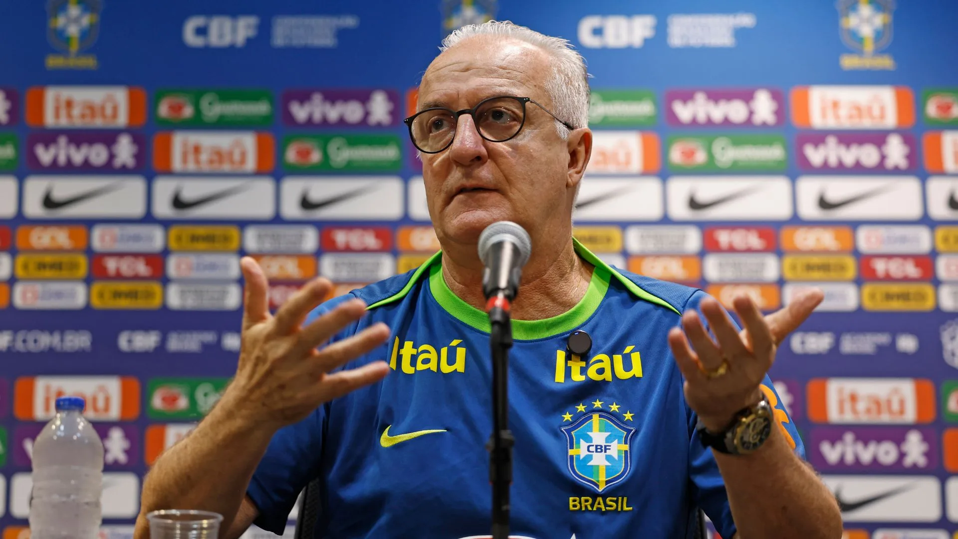 Renato Maurício Prado indica dois técnicos para a seleção brasileira: “Acorda”