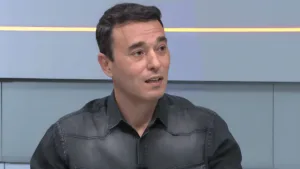 Rizek elege torcida com status de “craque” no Brasileirão: “Privilégios”