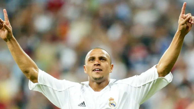 Roberto Carlos surpreende ao escolher melhor lateral-esquerdo da história 