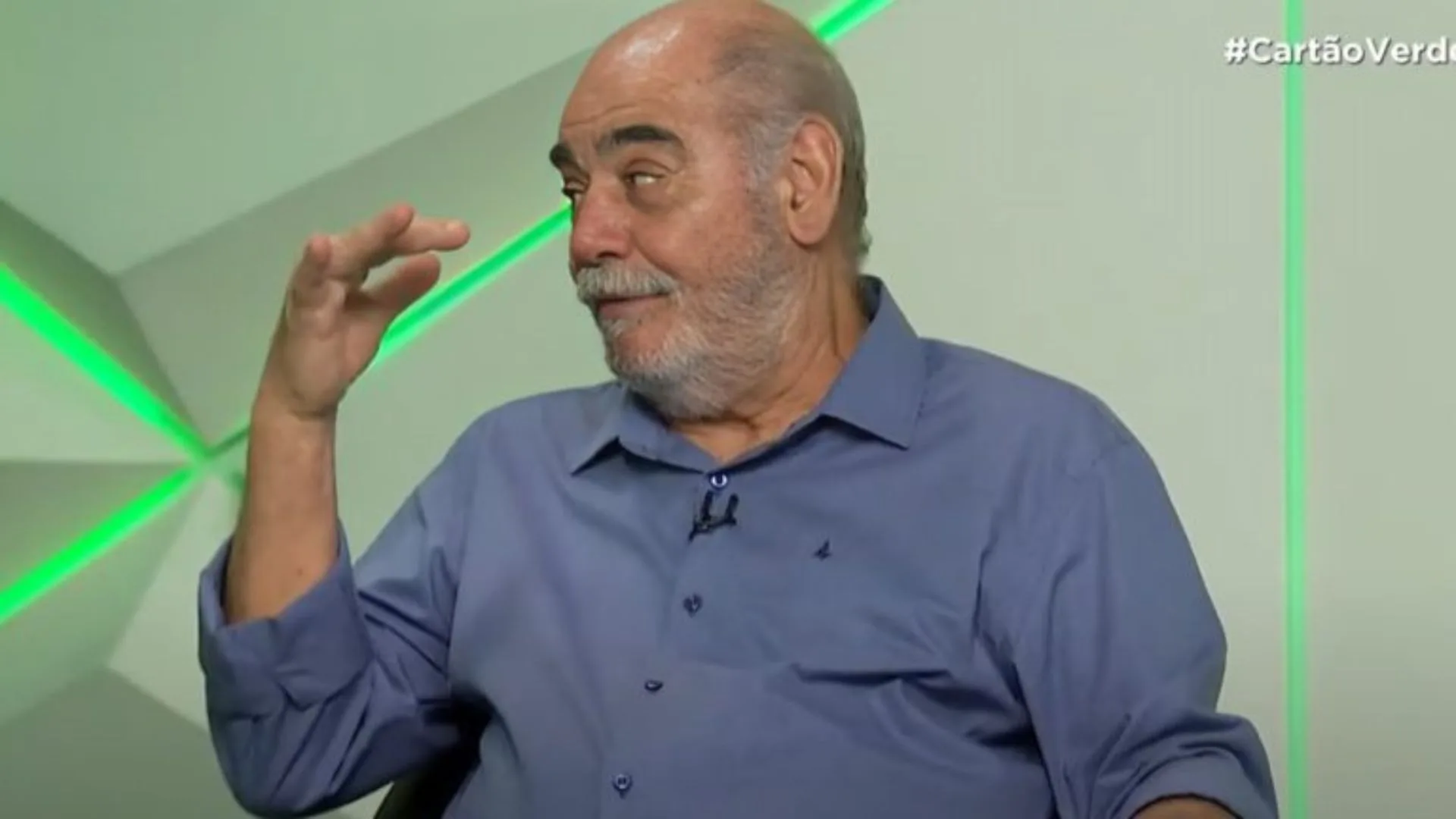 Rivellino crava time ‘enjoado’ no futebol hoje: “Principalmente ofensivo”