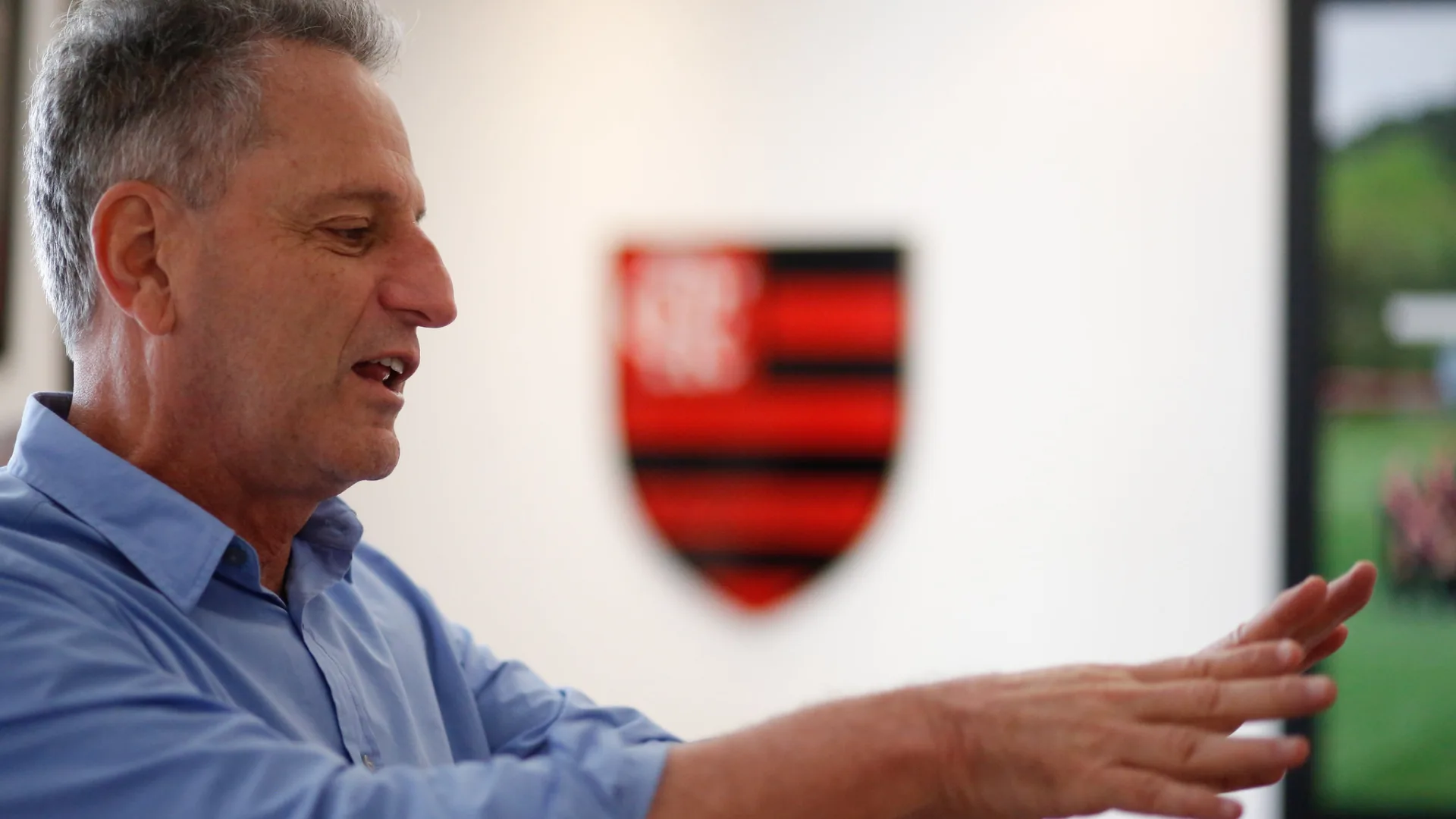 Flamengo agita mercado da bola em busca de camisa 9, diz Nicola