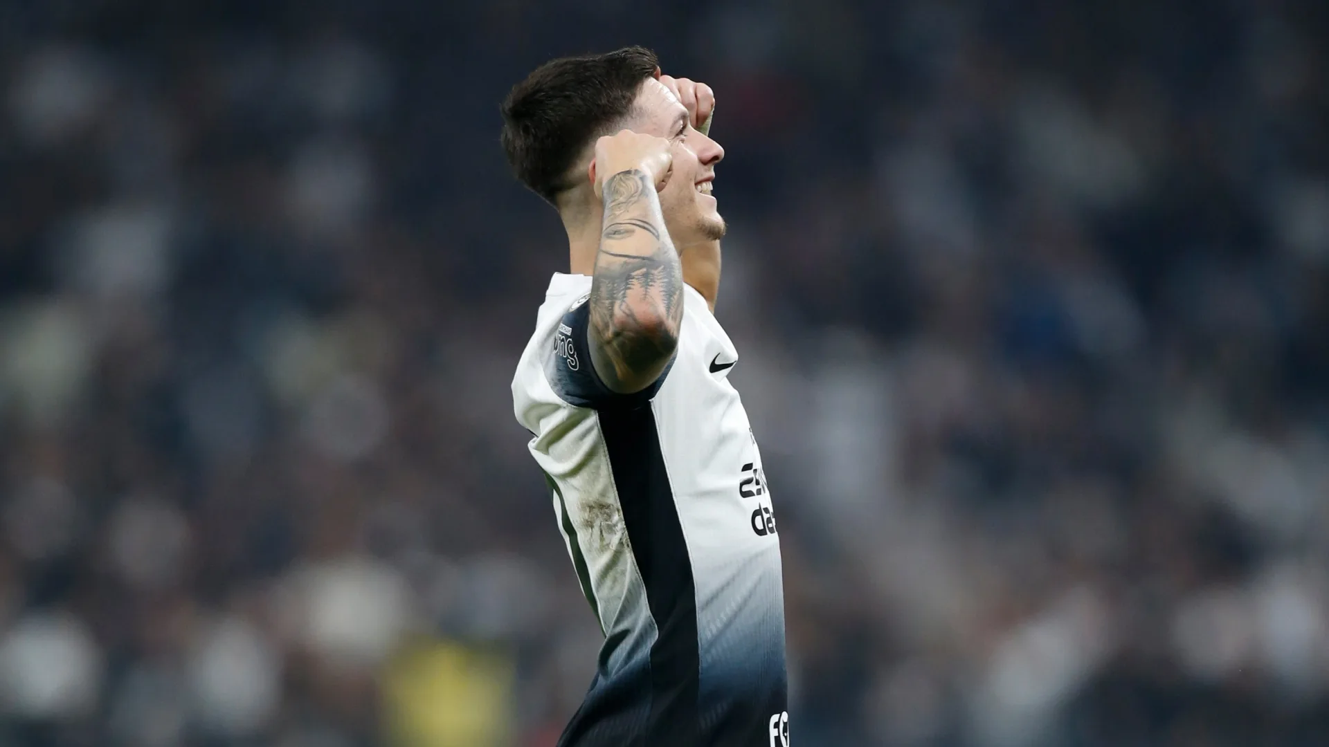 Com show de Garro, Corinthians domina e vence o Vasco da Gama pelo Brasileirão