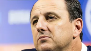 Ceni, do Bahia, aponta goleiro destaque do futebol brasileiro hoje