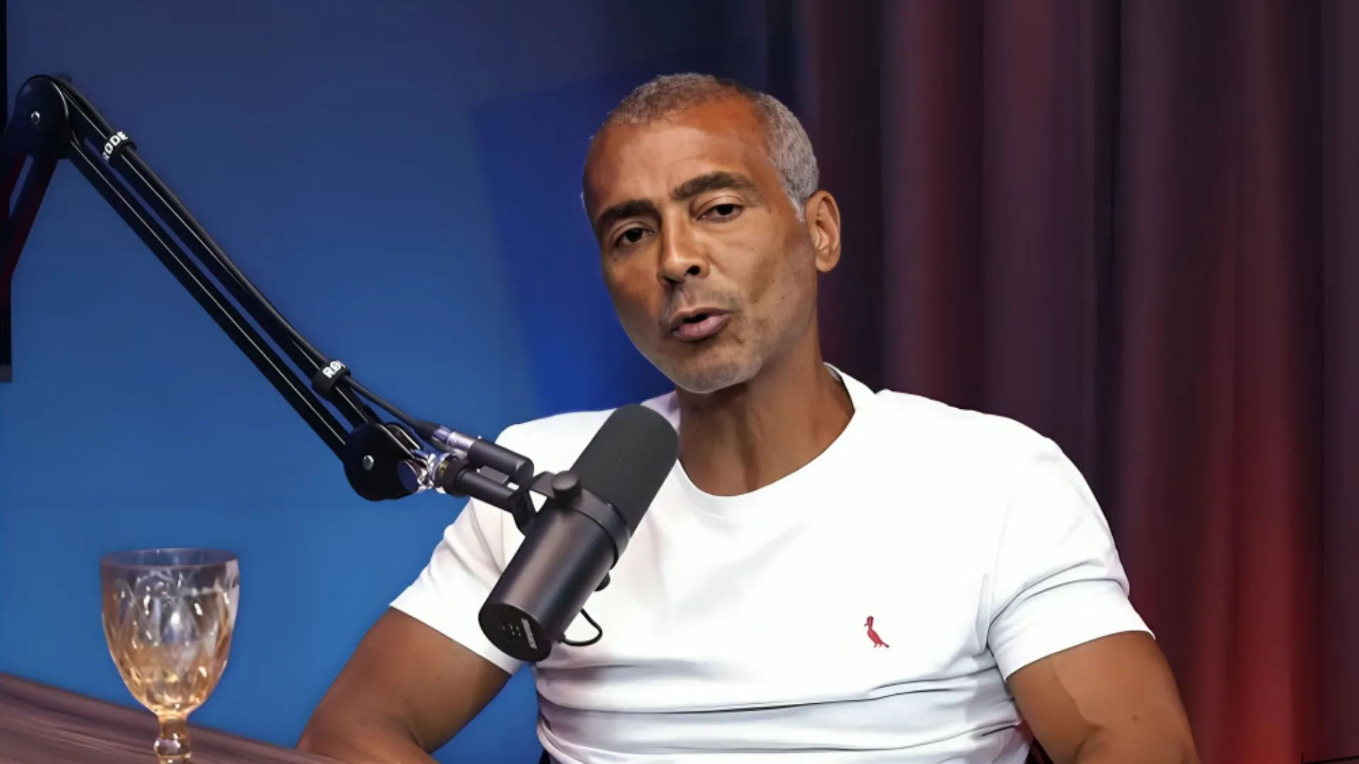 Romário surpreende com ‘plano B’ para técnico da seleção brasileira: “Daria uma chance”