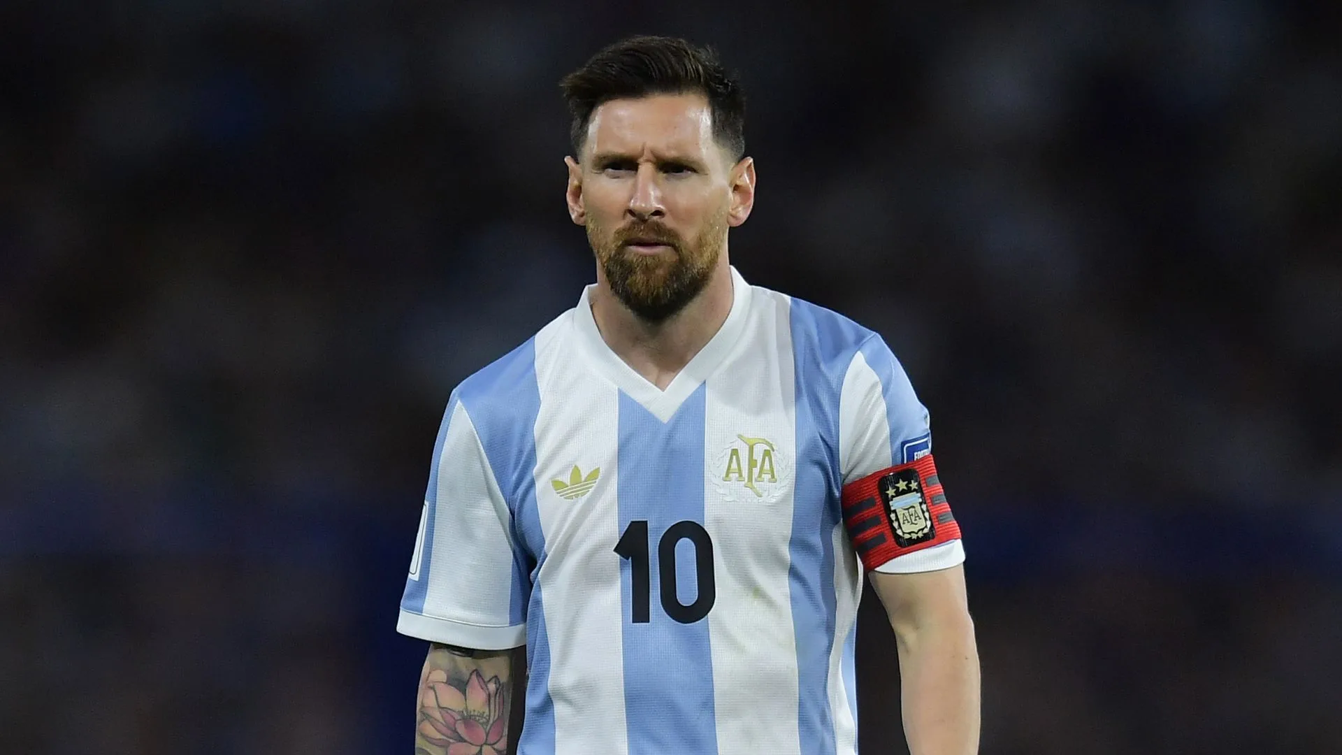 Romário surpreende ao bancar status de Messi no futebol mundial