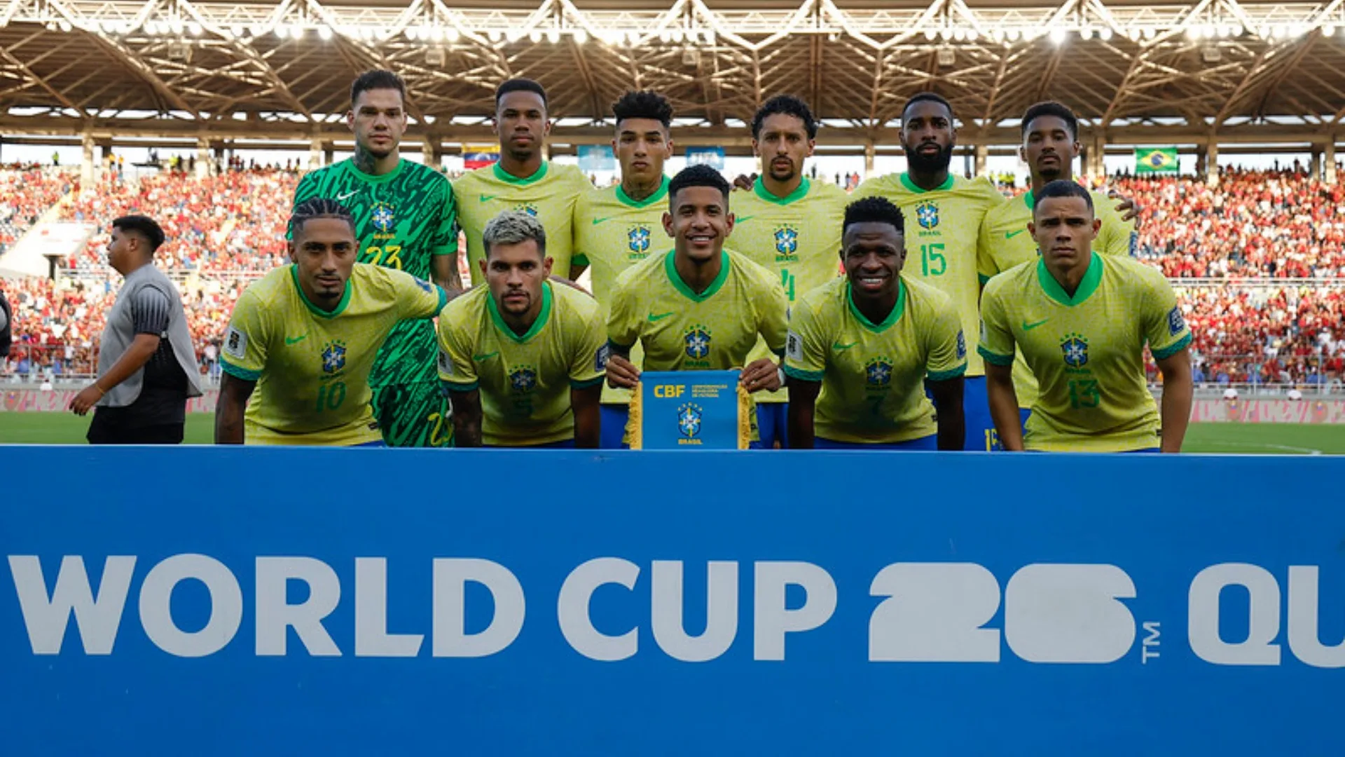 Tostão duvida de jogador e critica trio da seleção brasileira: “Discretos” 