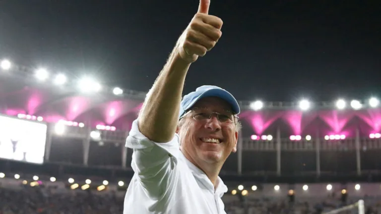 Dono do Botafogo mira nova aquisição no futebol inglês