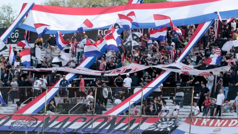 Torcedores paraguaios definem o maior time do futebol brasileiro
