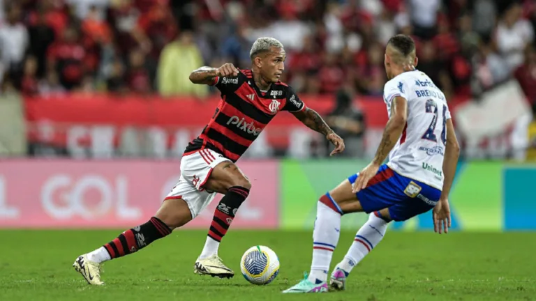Vampeta antecipa atitude do Flamengo contra o Fortaleza: “Tô falando”