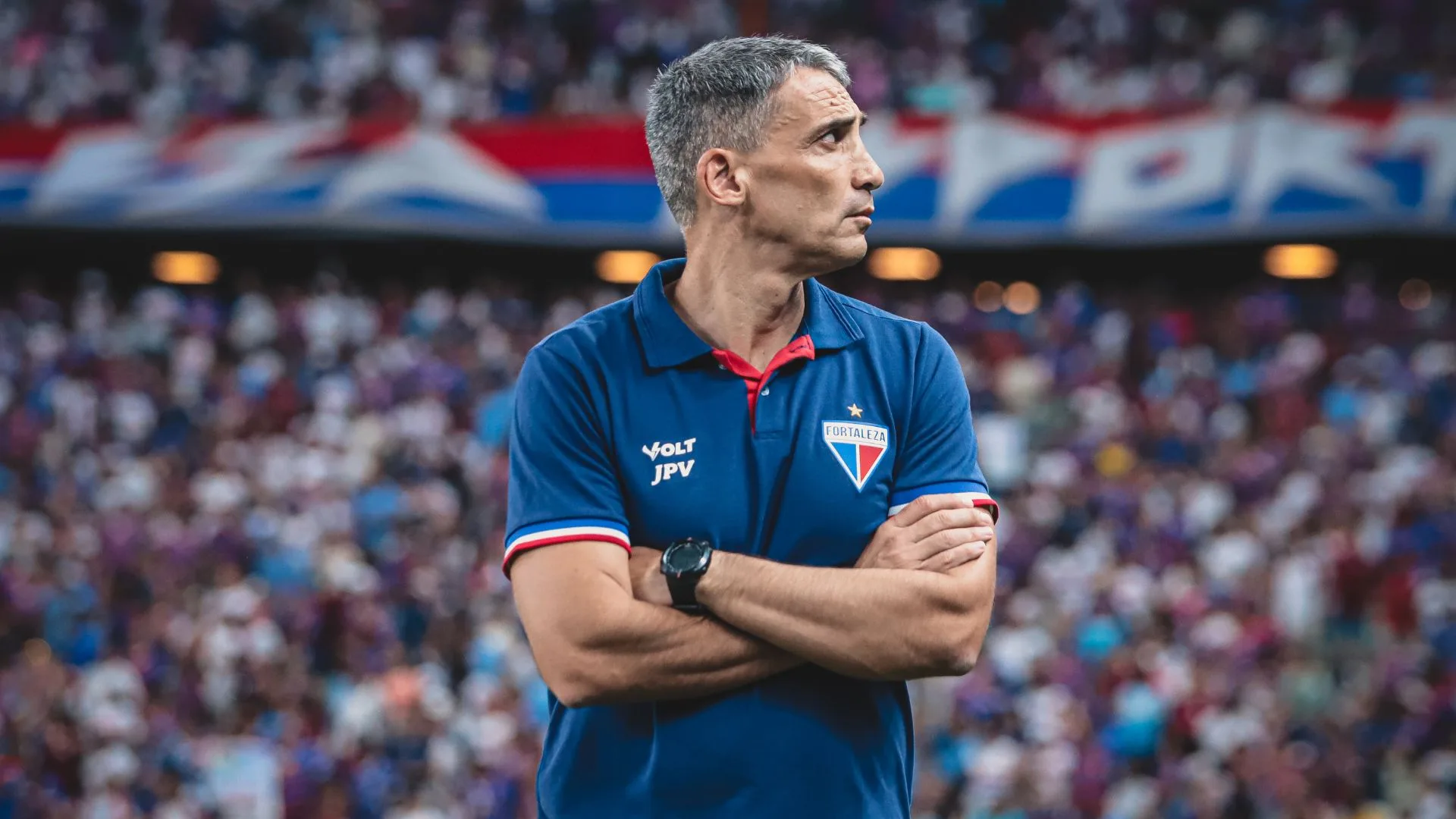 Vojvoda, do Fortaleza, cita torcida fiel do futebol brasileiro