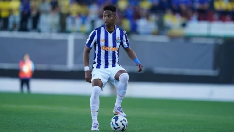 Cruzeiro pode contratar o lateral-esquerdo Wendell, que pertence ao Porto