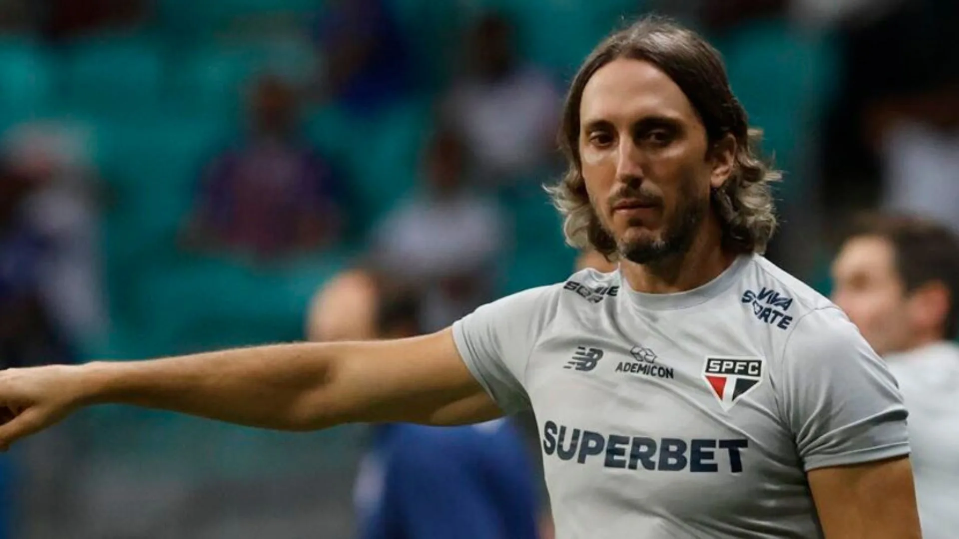 Diretor do São Paulo abre o jogo sobre futuro de Luís Zubeldía 