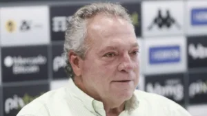 Abel Braga “recusa” o Flamengo e aponta torcida por dois clubes no Brasil