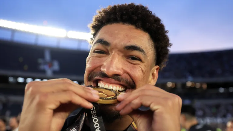 Adryelson, David Luiz e mais: as últimas saídas confirmadas no Brasileirão Série A