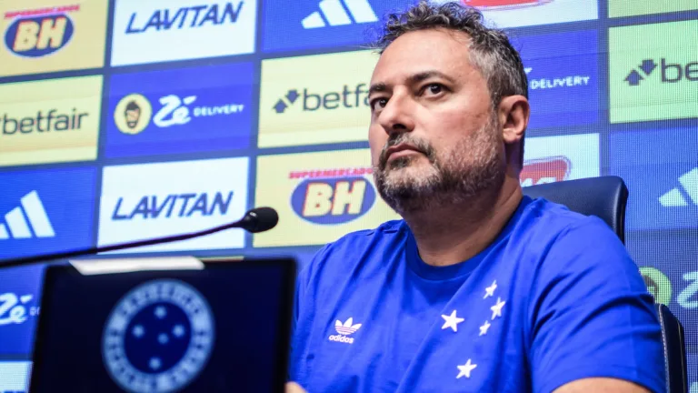 Alexandre Mattos, do Cruzeiro, abre o jogo sobre vinda de Soteldo: “Quem fala pelo clube somos nós”