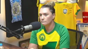 Ana Thaís elege jogador que “renasceu” no futebol brasileiro