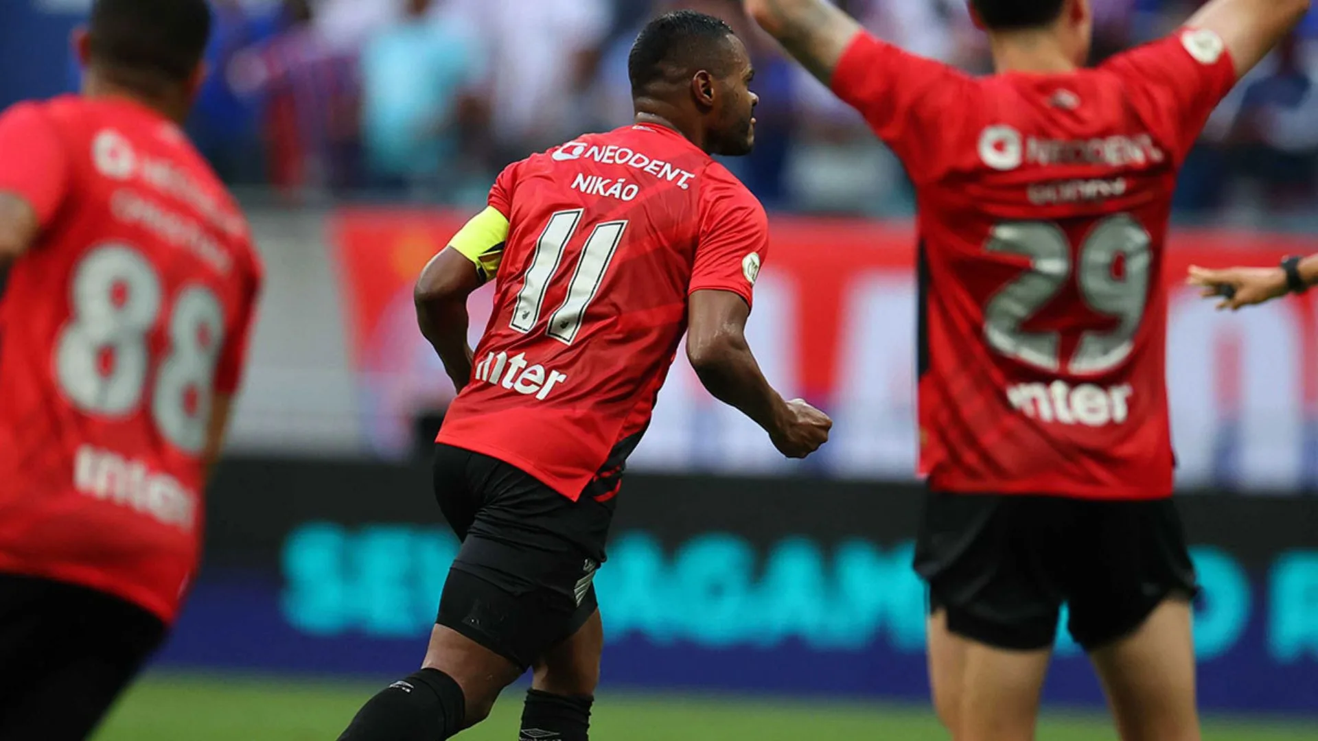 Athletico-PR tem valor de mercado de quase R$ 2,3 bilhões; saiba detalhes