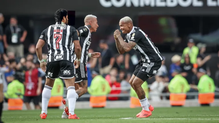 Jogador do Atlético-MG indica saída após vice da Libertadores: “Dia difícil”