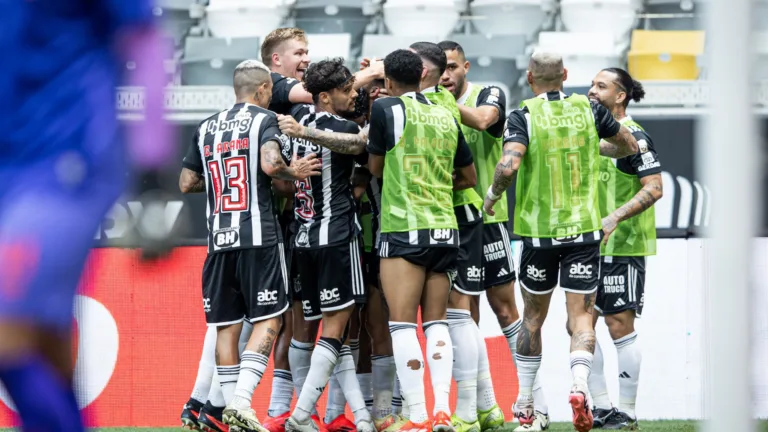 Ainda tem vaga? Veja a lista de jogadores estrangeiros no Atlético-MG para 2025