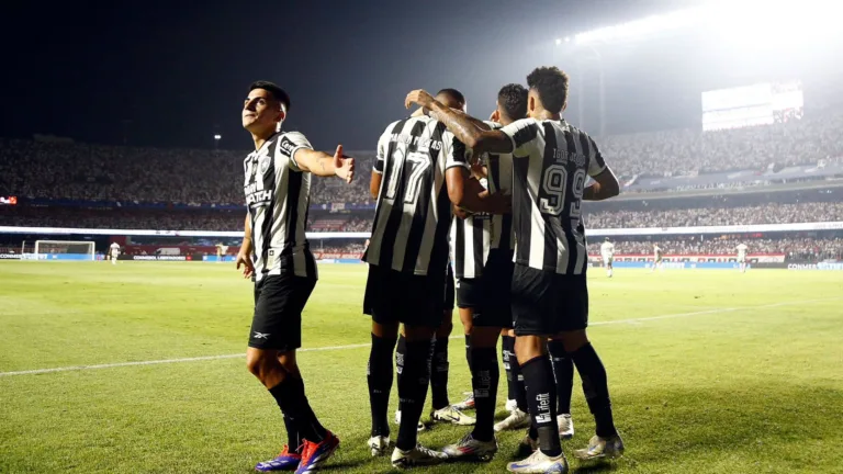 Rivaldo mostra preocupação com Botafogo: “Sem saber o que fazer”