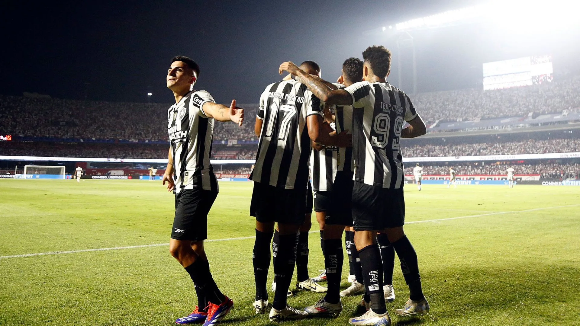 Rivaldo mostra preocupação com Botafogo: “Sem saber o que fazer”