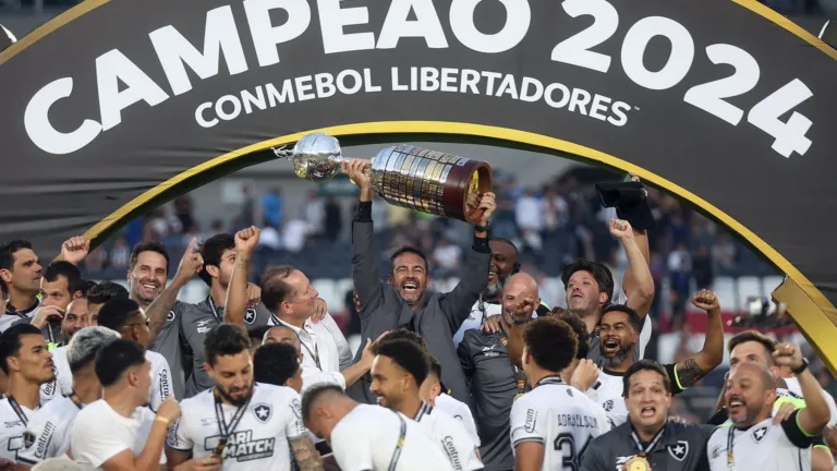 Botafogo lidera ranking de receitas dos times brasileiros junto à Conmebol em 2024