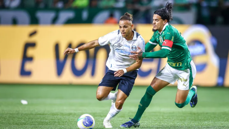 Pavón, Braithwaite e mais: os 7 jogadores que mais se desvalorizaram no Grêmio em 2024