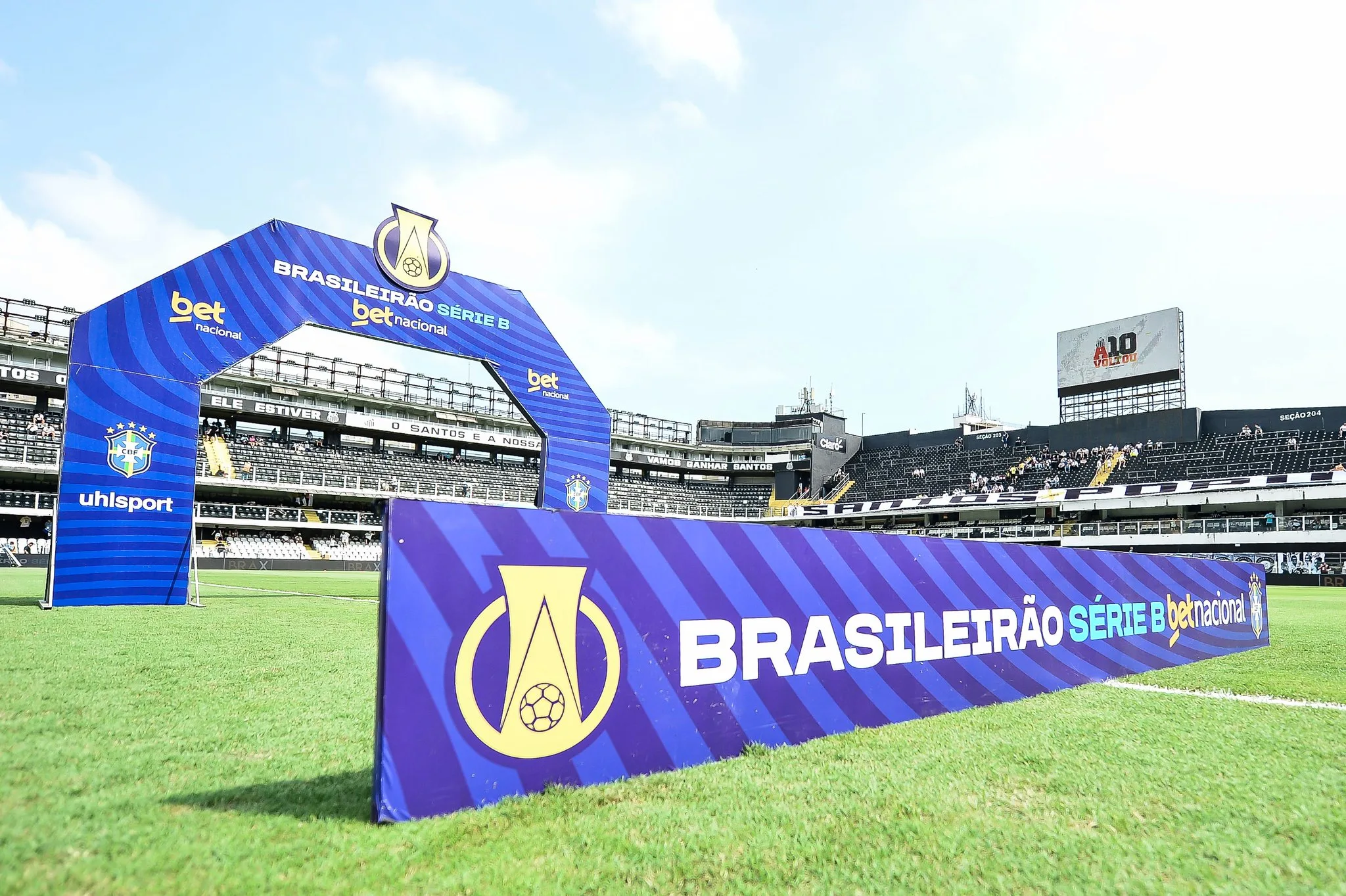 Caio Ribeiro aponta rebaixados no Brasileirão: “Caem mais esses dois”