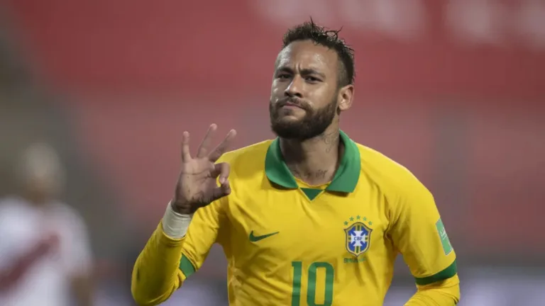 Cafu surpreende e indica time para Neymar no Brasil: “Poderia”