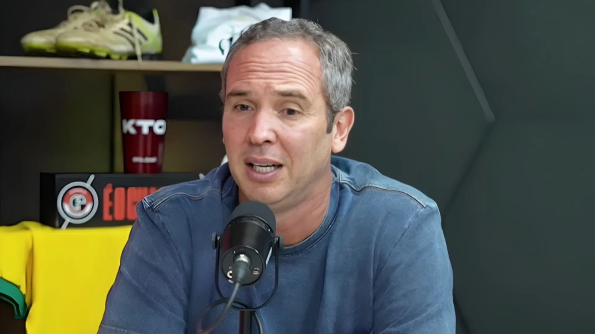 Caio Ribeiro elege melhor goleiro que já atuou junto: “Craque”