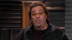 Casagrande aponta técnico que ‘dá aulas’ no Brasil: “Exemplo”