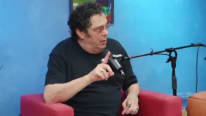 Casagrande define clube “fora da realidade” no futebol brasileiro: “Sem limite”