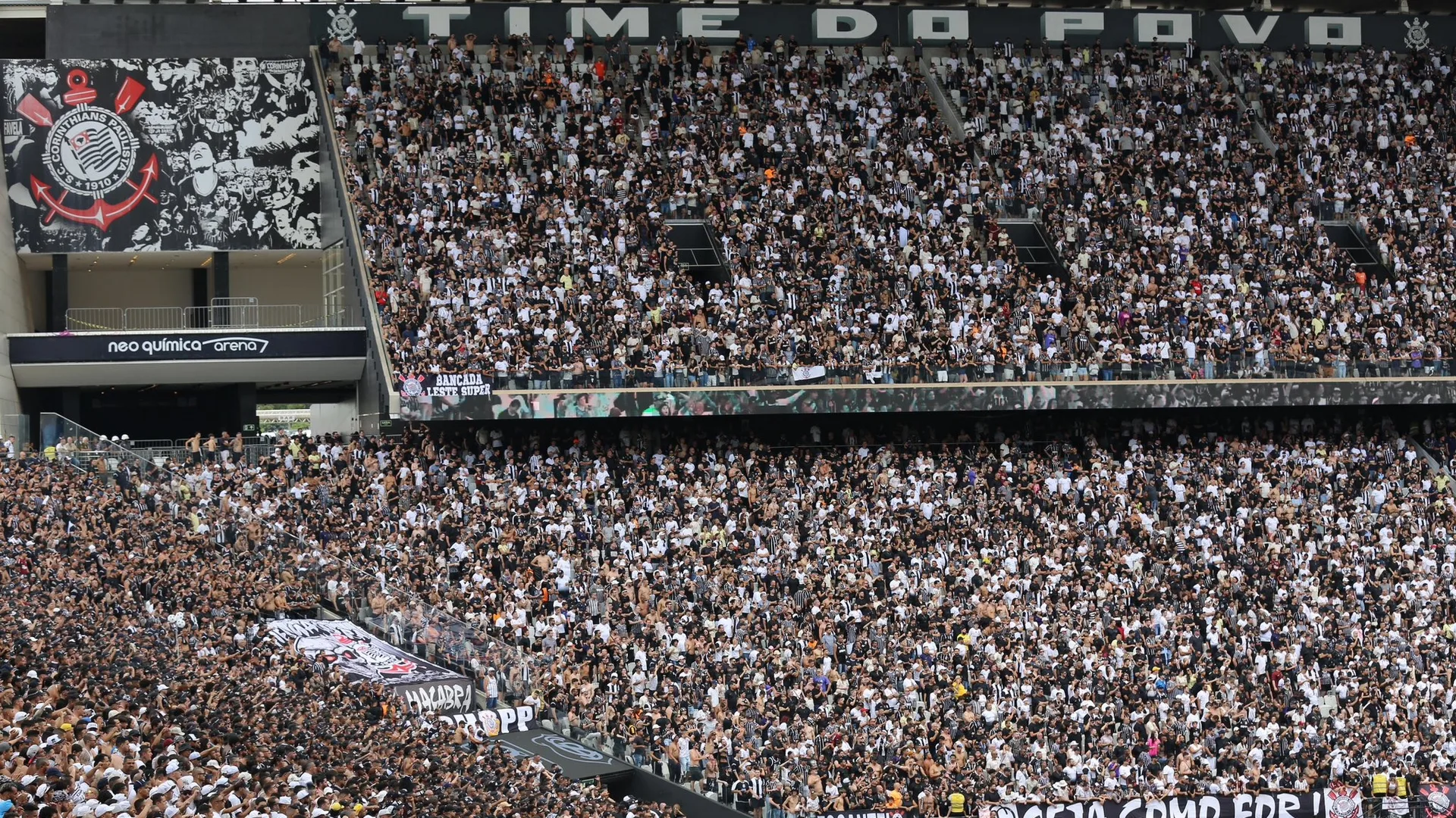 Milton Neves se surpreende com torcedores que terminarão felizes em 2024: “Quem diria”
