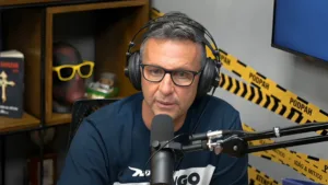 Craque Neto aponta time que não vai ganhar nada em 2025