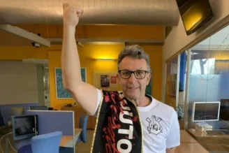 Craque Neto, em homenagem a Sócrates