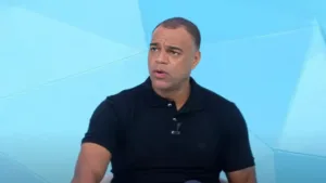 Denílson aponta time “ajudado” na rodada do Brasileirão: “Agradece”