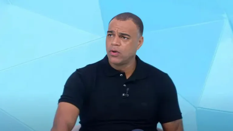 Denílson aponta time “ajudado” na rodada do Brasileirão: “Agradece”