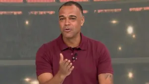 Denílson elege treinador diferenciado do futebol brasileiro: “Pode estar na Copa”