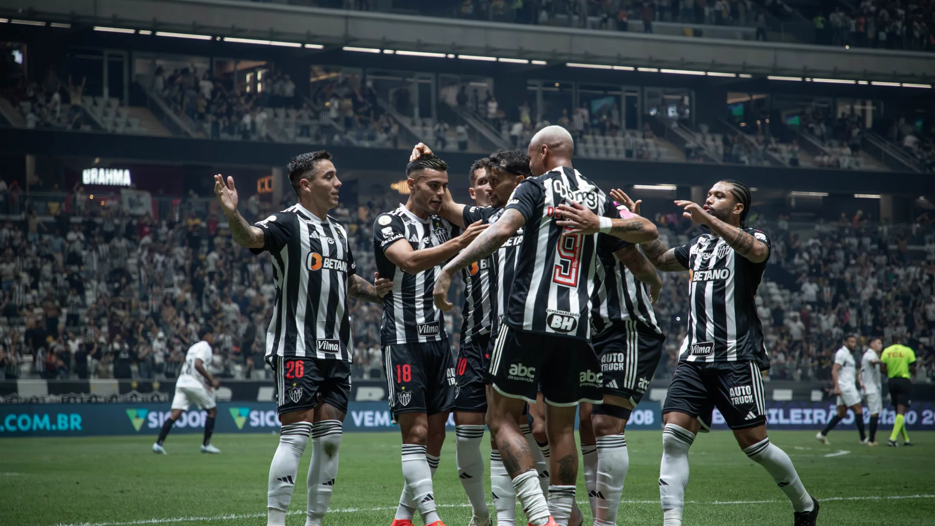 Atlético-MG: com saídas confirmadas, veja quanto o clube vai economizar em 2025