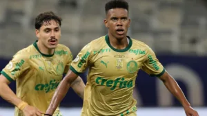 Estêvão, do Palmeiras, manda recado antes da última rodada do Brasileirão