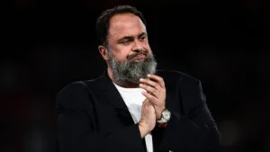 Vasco: magnata explica por que quer fechar com o clube 