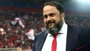 Aliados a Textor, Marinakis e Kia oficializam proposta para comprar a SAF do Botafogo