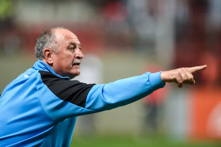 Grêmio encaminha retorno de Felipão, informa jornalista