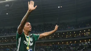 Gabriel Jesus pode deixar o Arsenal na próxima janela de transferências, mas Palmeiras segue pessimista